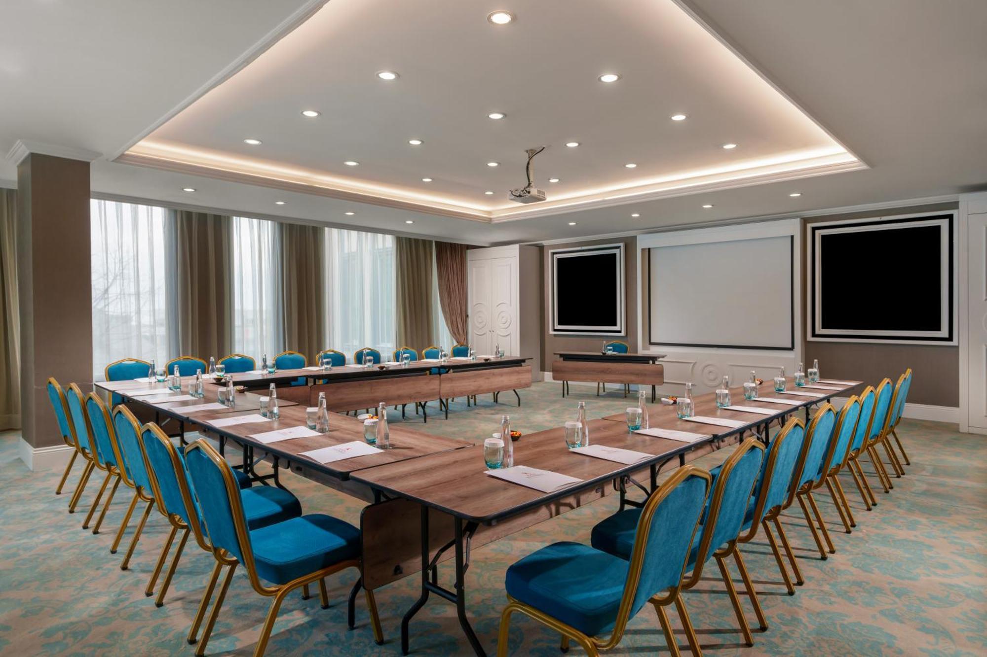 Kaya Istanbul Fair & Convention Hotel Exterior photo