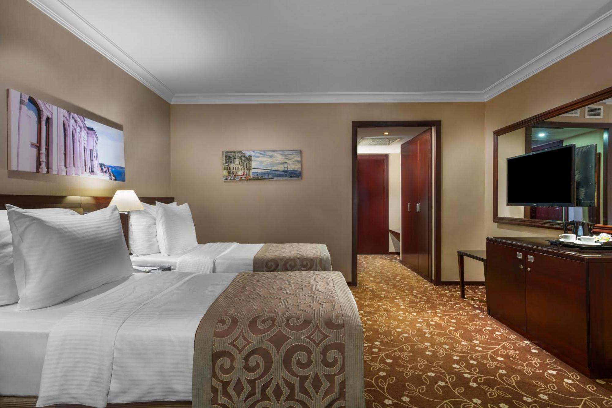 Kaya Istanbul Fair & Convention Hotel Exterior photo